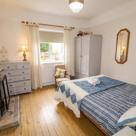 Neills レタケニー