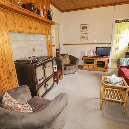 Holiday home Neills *