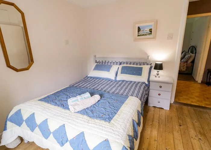 Neills * Letterkenny